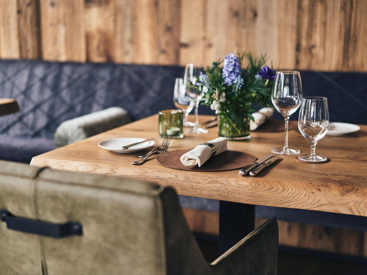 A-Rosa Ifen Hotel Kleinwalsertal ヒルシュエック エクステリア 写真 Restaurant Dolder Grand