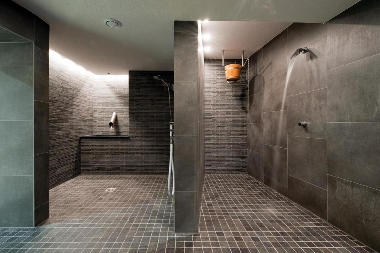 A-Rosa Ifen Hotel Kleinwalsertal ヒルシュエック エクステリア 写真 A shower