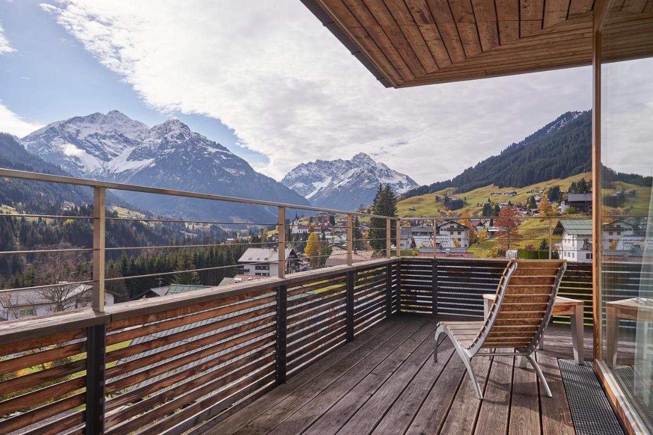 A-Rosa Ifen Hotel Kleinwalsertal ヒルシュエック エクステリア 写真 View from the hotel