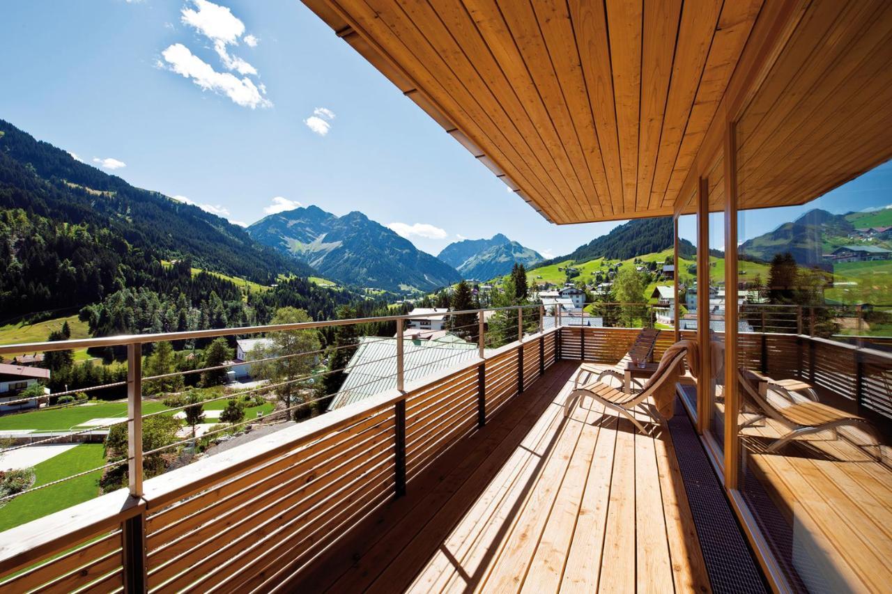 A-Rosa Ifen Hotel Kleinwalsertal ヒルシュエック エクステリア 写真 View from the hotel